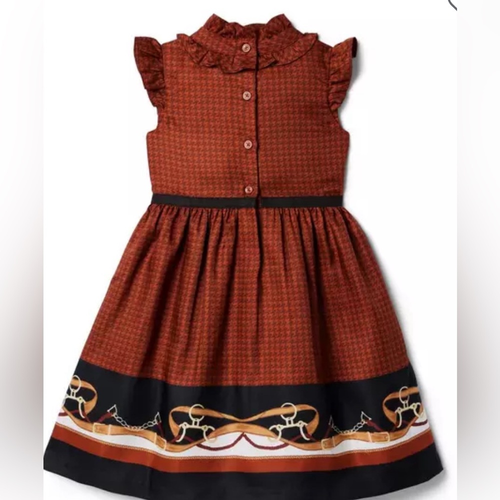 A chic dress inspired by equestrian style, made in silky twill